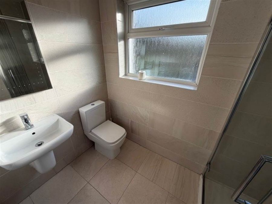 55 Ravenhill Gardens