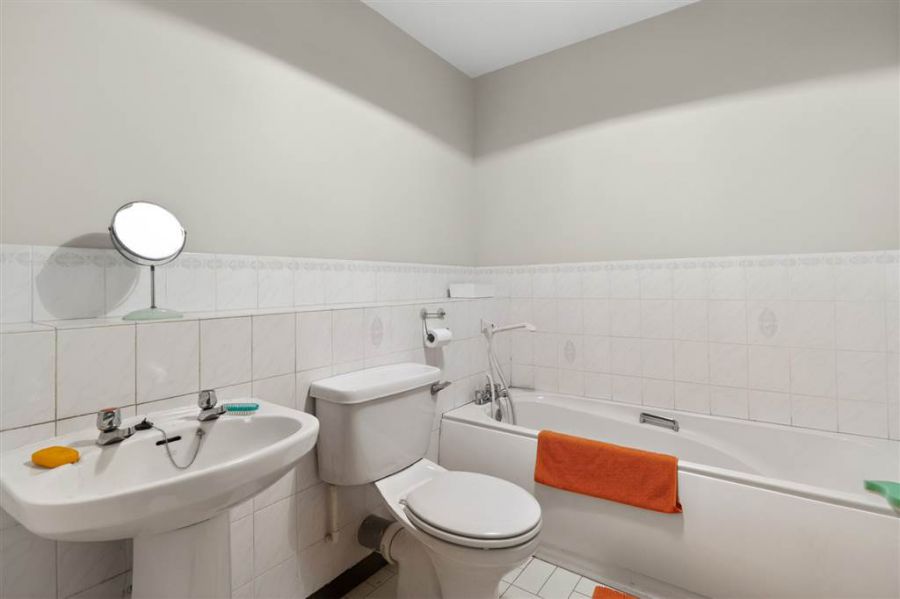 5 Ceara Court