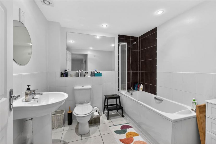 Elm House, Apt 4 2 Beech Heights
