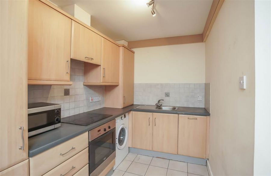 Apt 45 Quay Gate