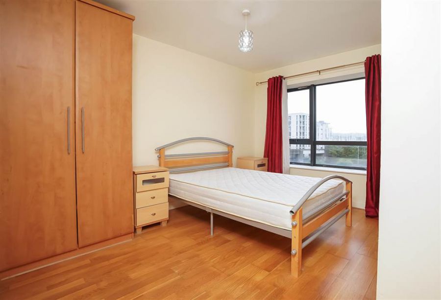 Apt 45 Quay Gate