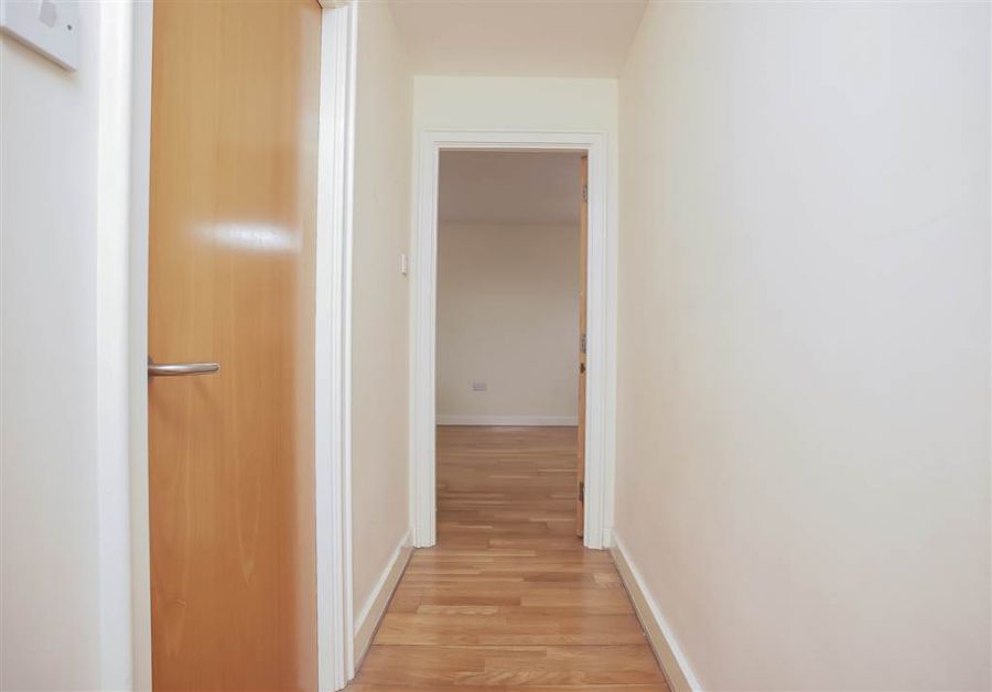 Apt 45 Quay Gate