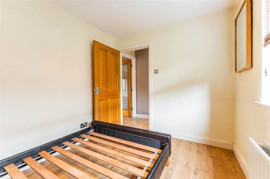 15 Ashburne Place