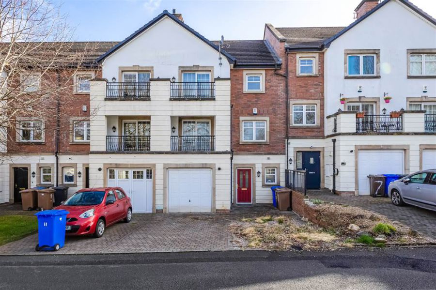 9 Riverside View, Wellington Square, Belfast, BT7 3LE