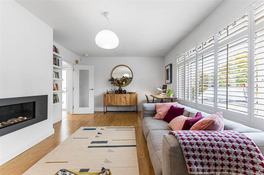 9 Knightsbridge Park