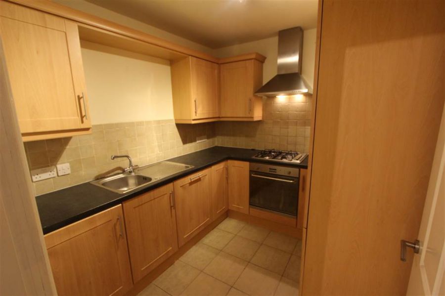 Apt 28 4 Bell Towers South