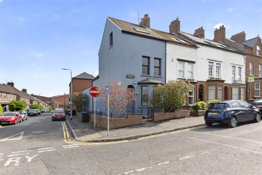 41 Sandhurst Drive, Stranmillis, Belfast, BT9 5AY