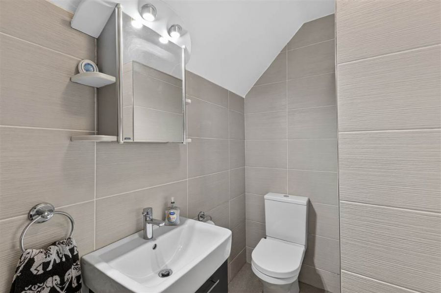 41 Sandhurst Drive