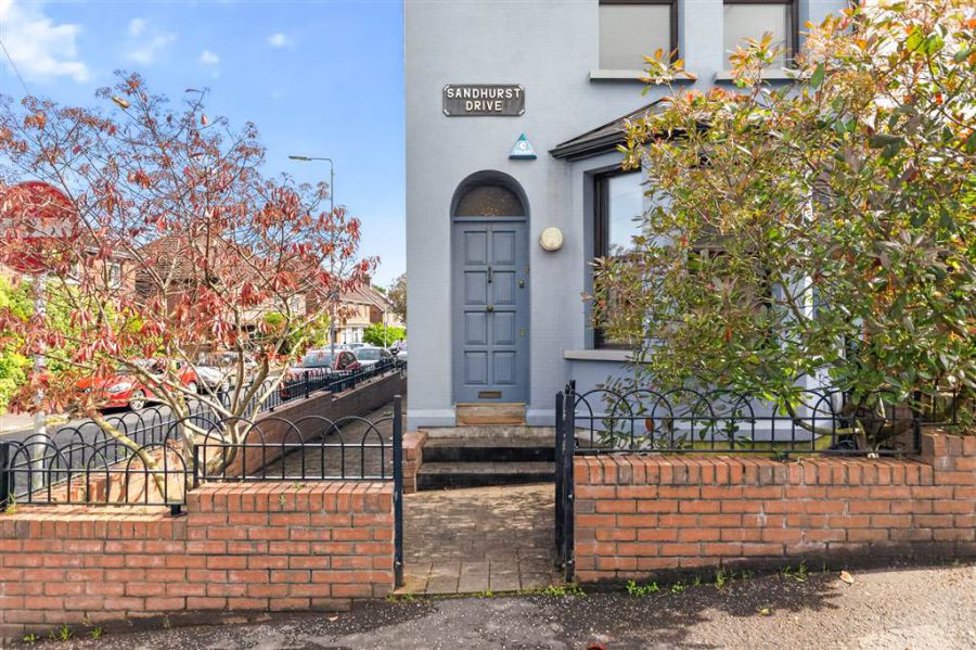 41 Sandhurst Drive