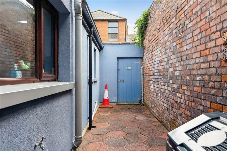 41 Sandhurst Drive