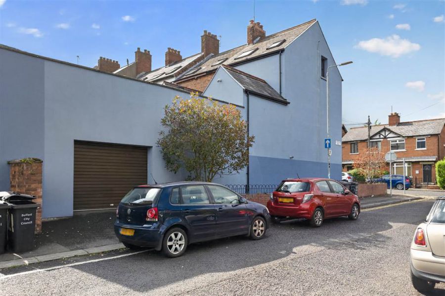 41 Sandhurst Drive