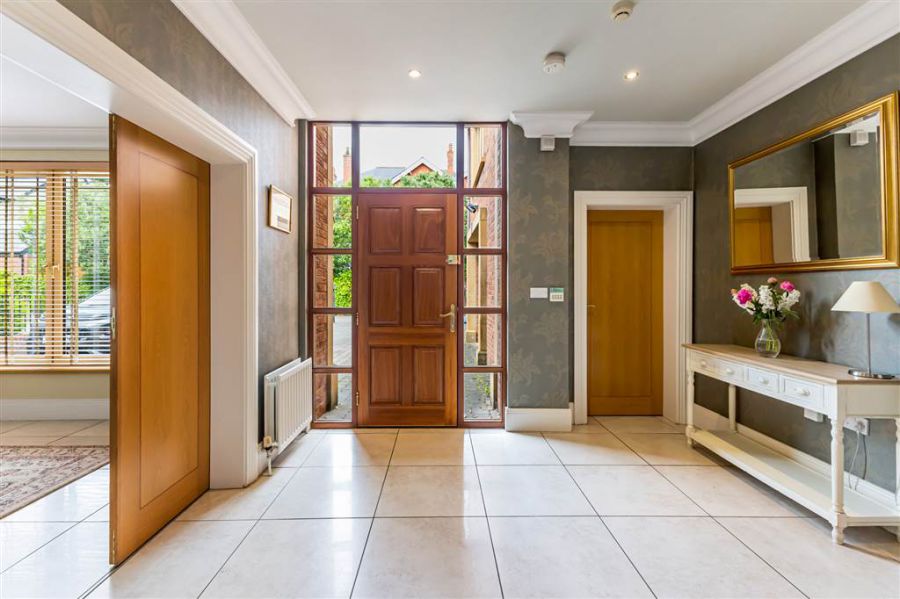 27a Deramore Park