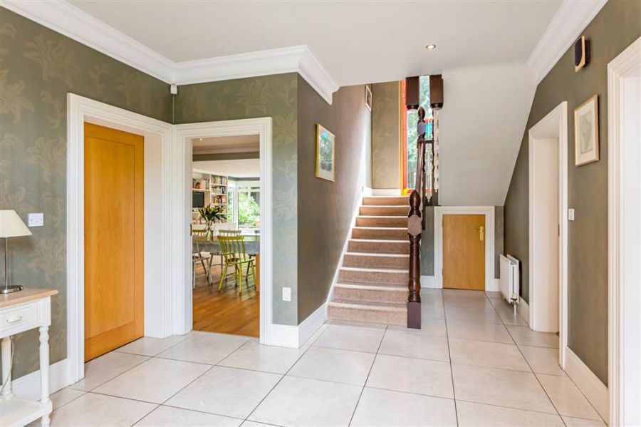 27a Deramore Park