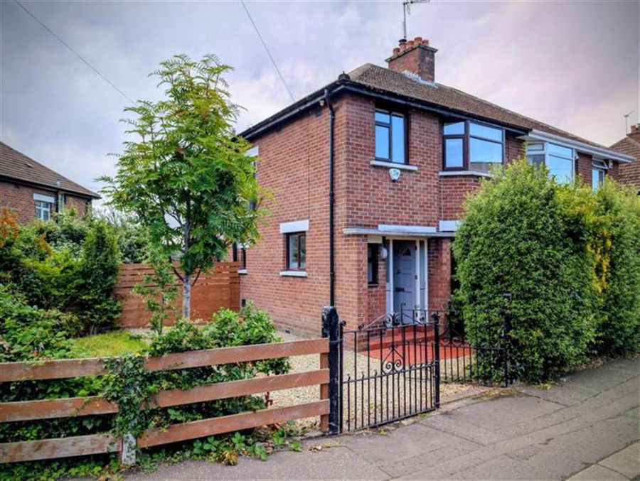 60 Sandhurst Drive