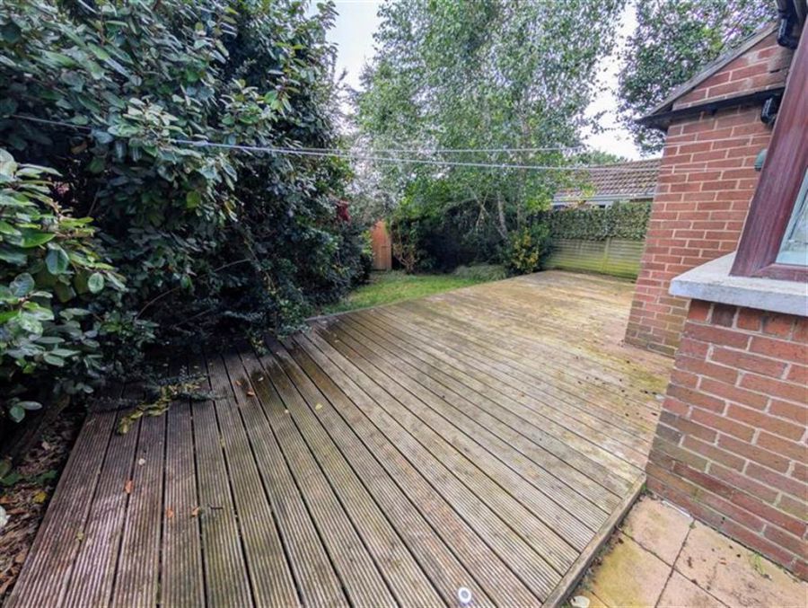 60 Sandhurst Drive