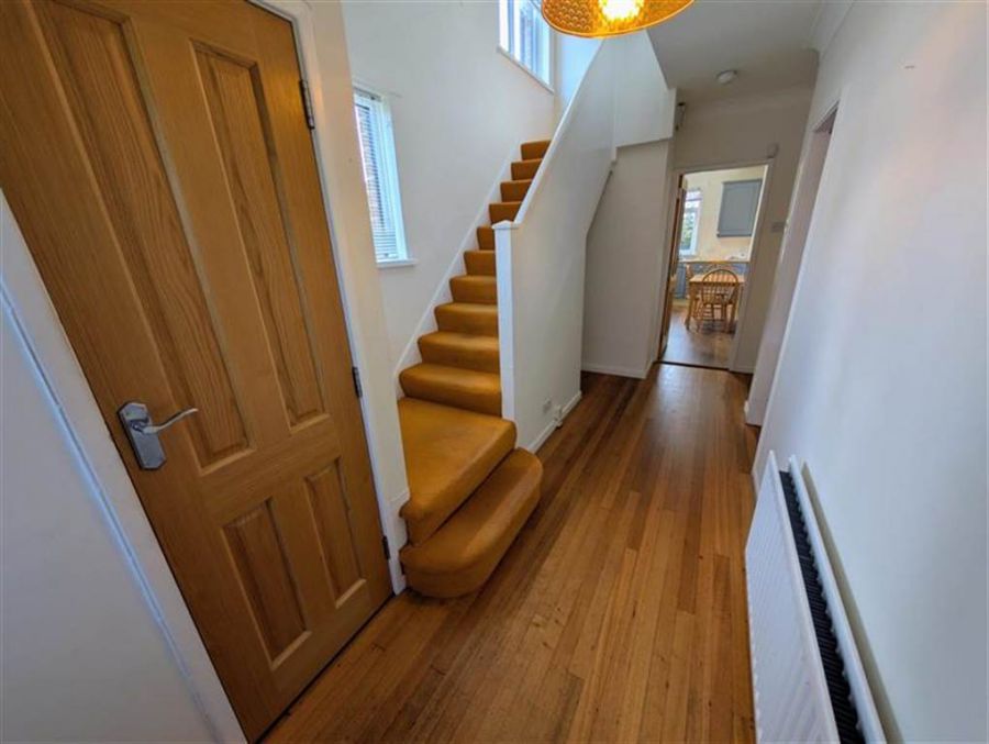 60 Sandhurst Drive