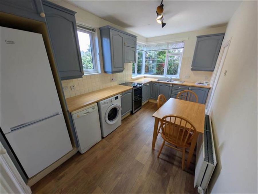 60 Sandhurst Drive