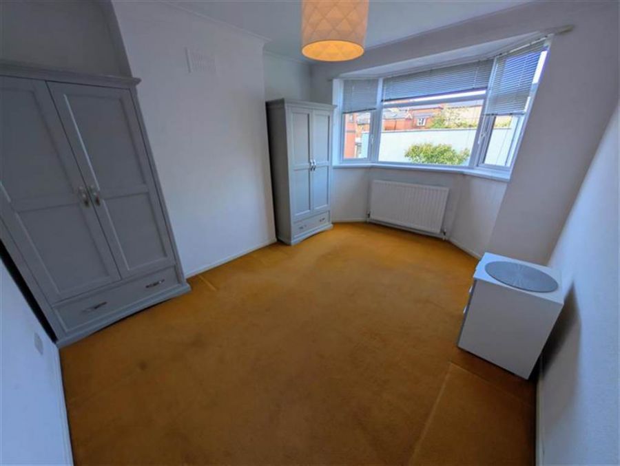 60 Sandhurst Drive
