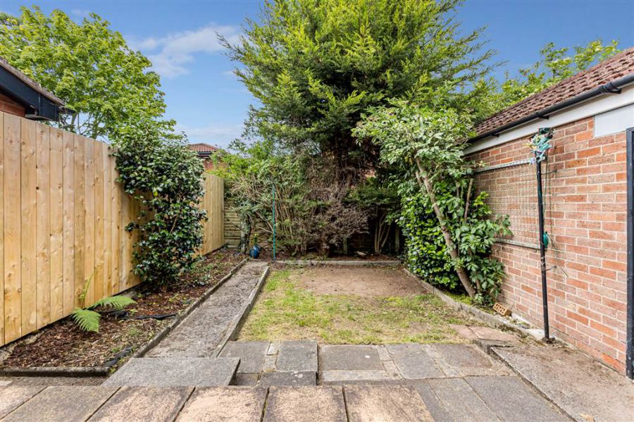 44 Prince Edward Park