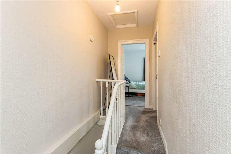 42 St Albans Gardens