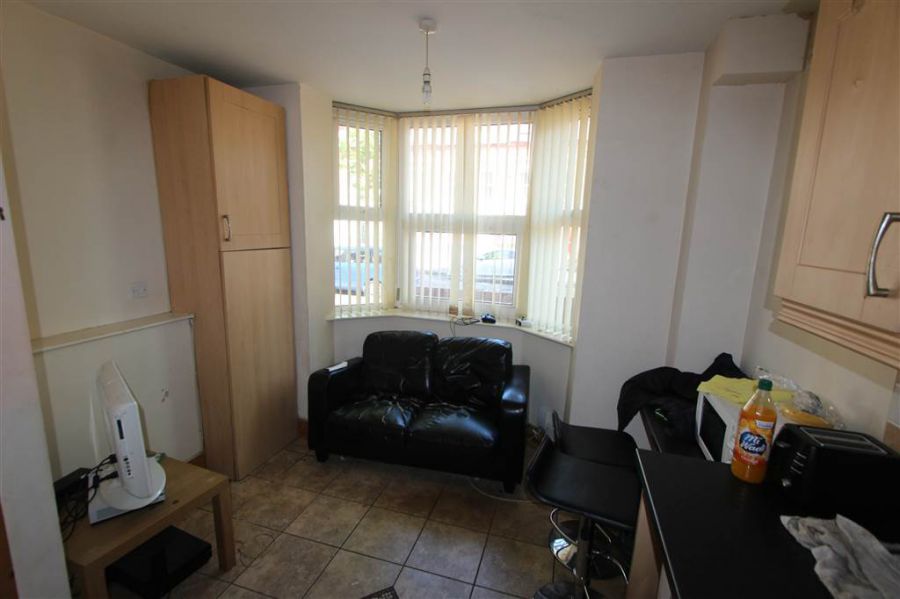 Apt 1 45 Rugby Avenue