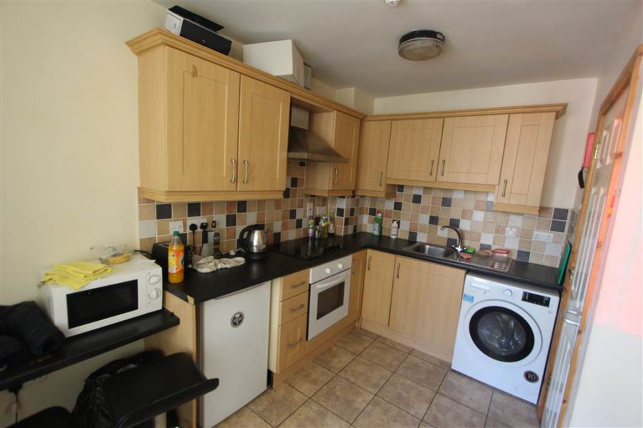 Apt 1 45 Rugby Avenue