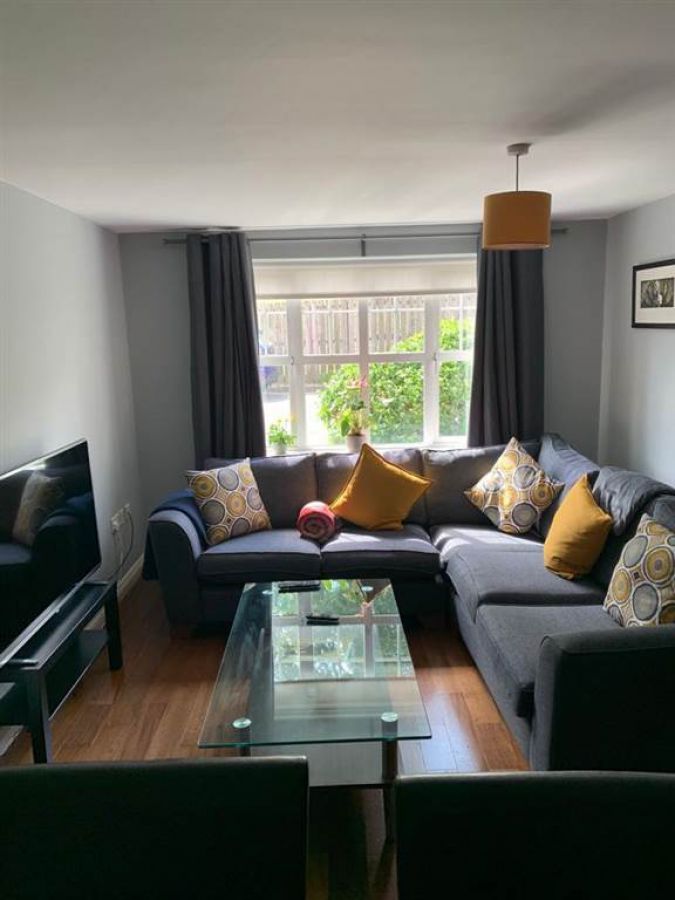 Apt 2 Elm House