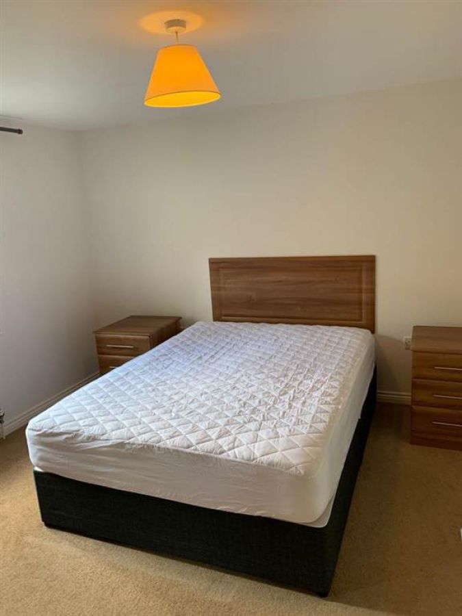 Apt 2 Elm House