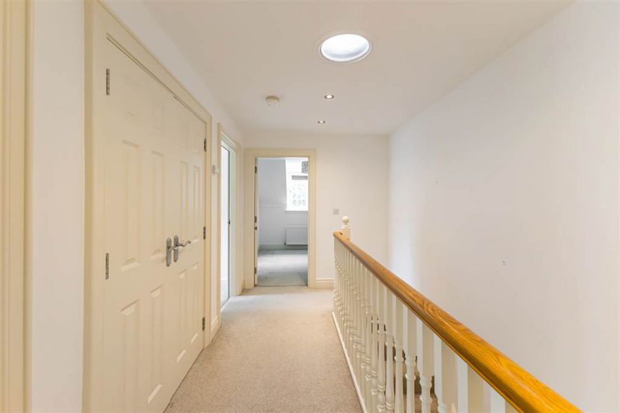 2 Danesfort Park Court
