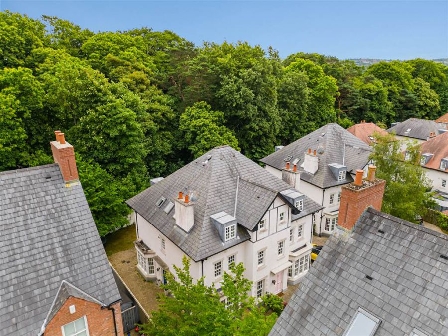 2 Danesfort Park Court