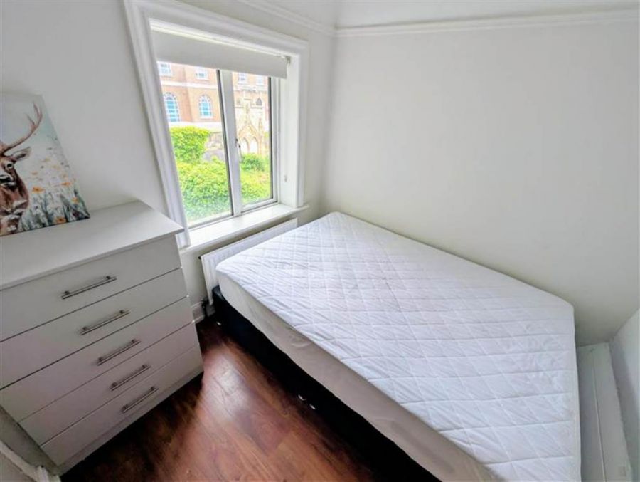 8 Stranmillis Road