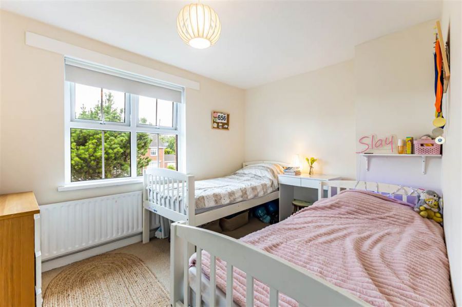 23 Oakwood Park