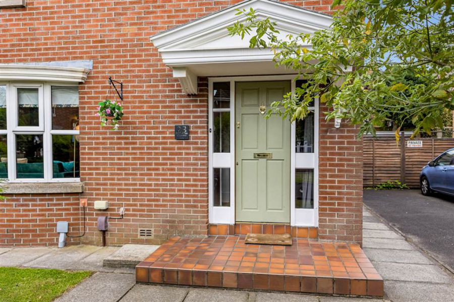 23 Oakwood Park