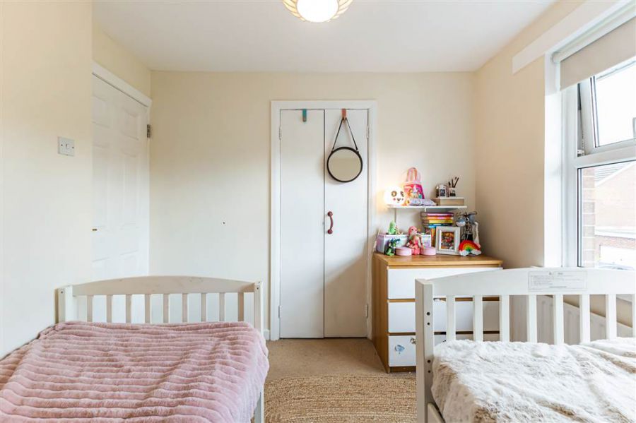 23 Oakwood Park
