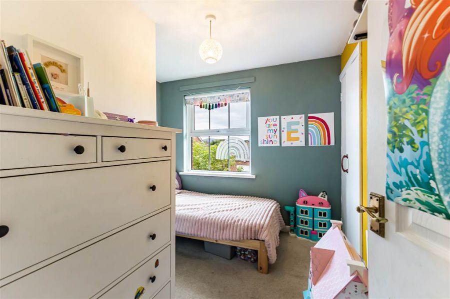 23 Oakwood Park