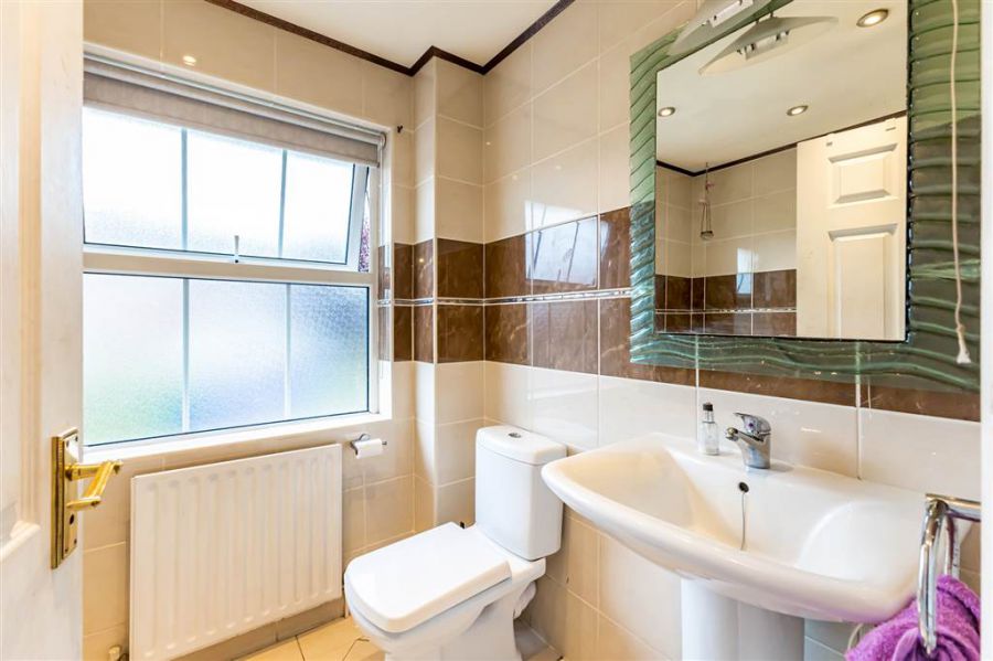 23 Oakwood Park