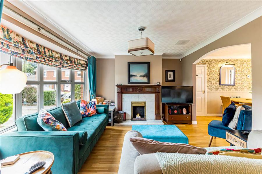 23 Oakwood Park