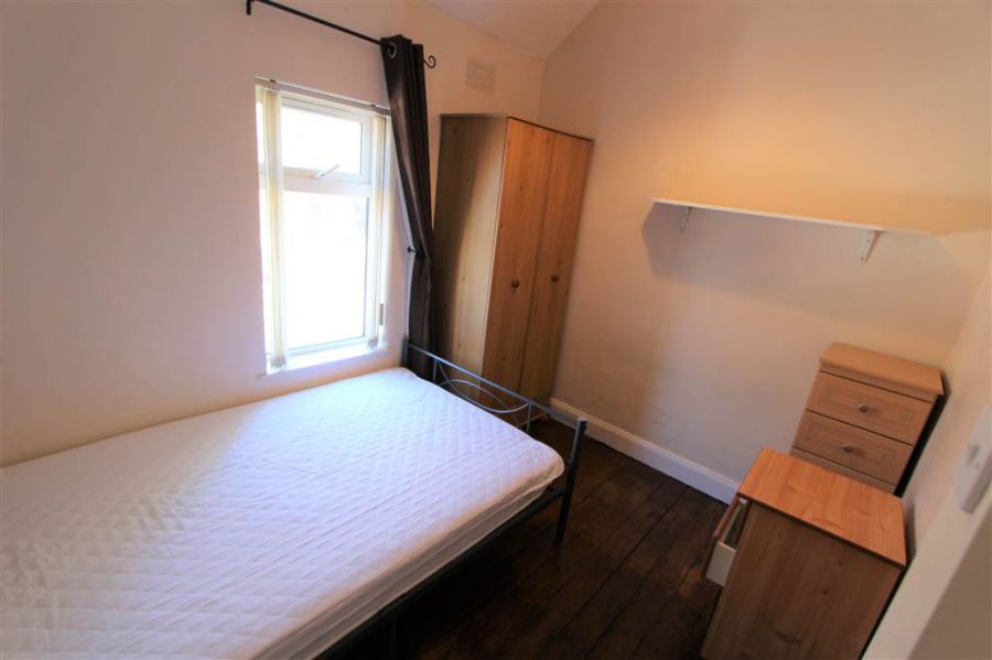 24 Strandview Street