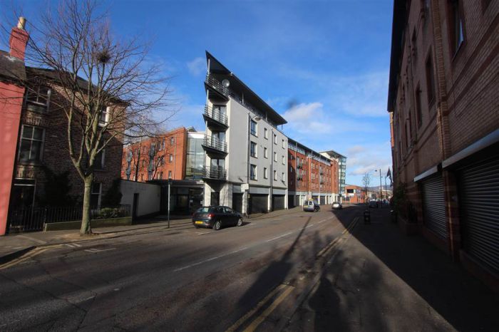 A4.1 Whitehall Square,off lisburn road, belfast, BT12 5EU