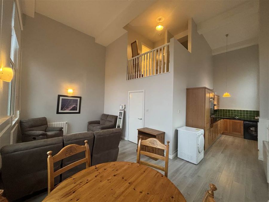 Apt 1 48 Rossmore Drive