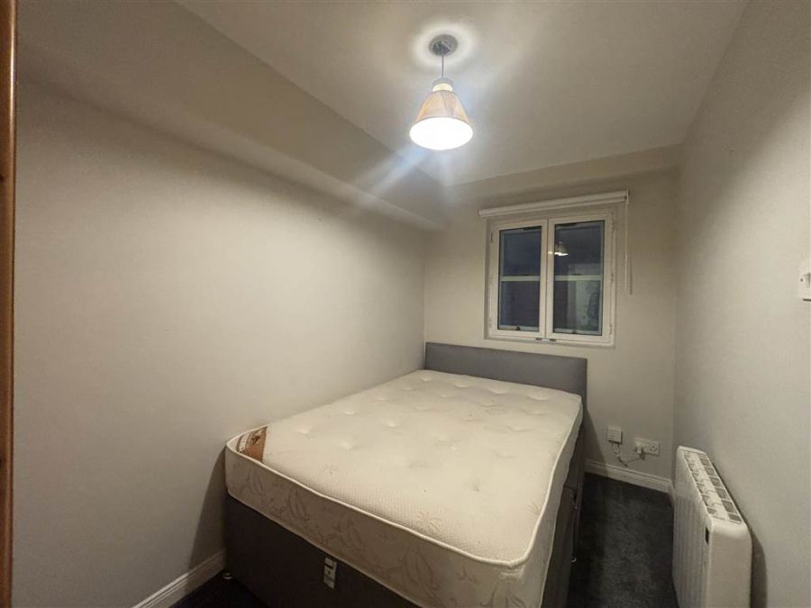 Apt 1 48 Rossmore Drive