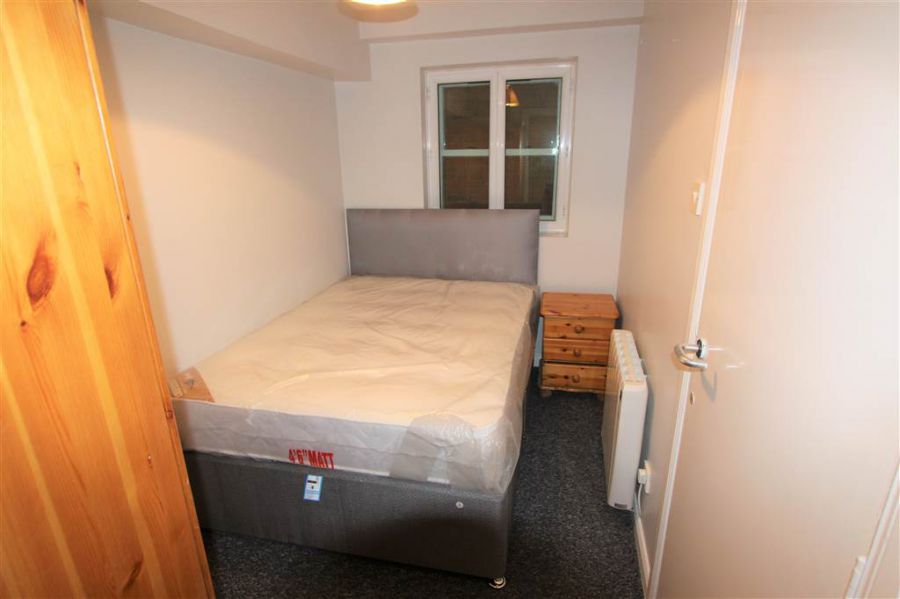 Apt 1 48 Rossmore Drive