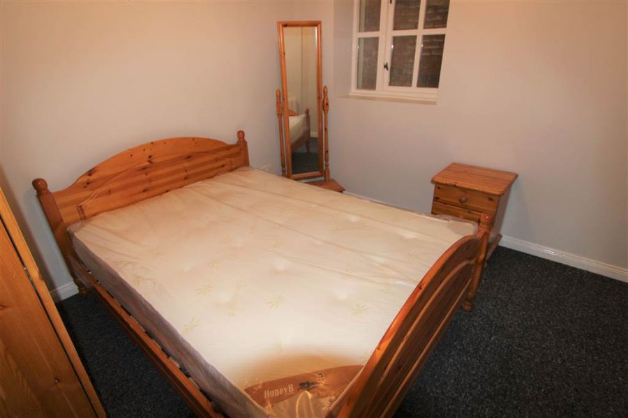 Apt 1 48 Rossmore Drive