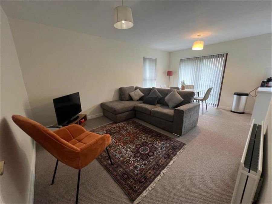 14 Ashleigh Manor