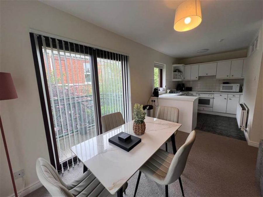 14 Ashleigh Manor