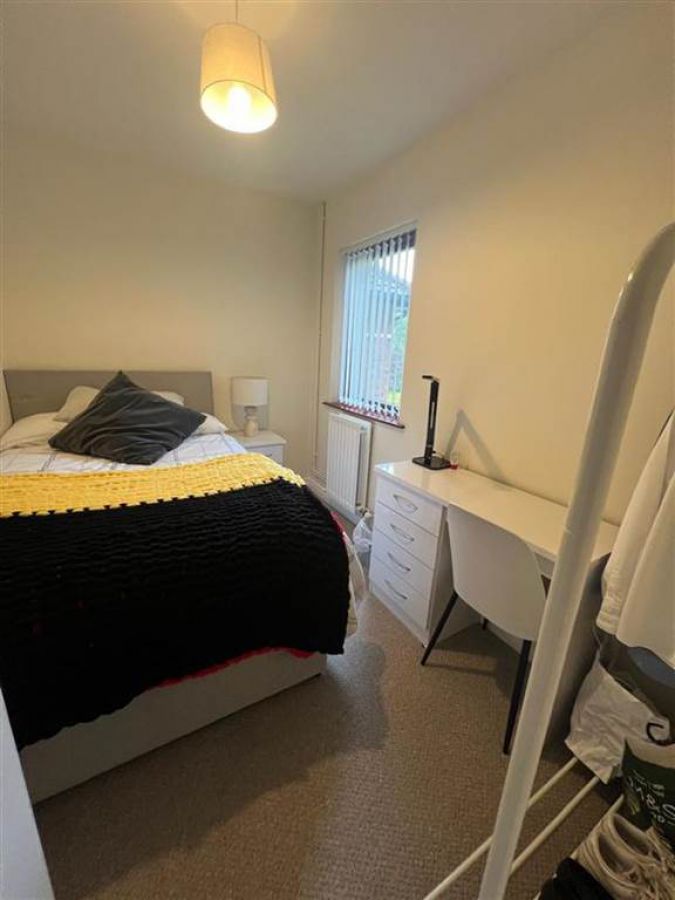 14 Ashleigh Manor