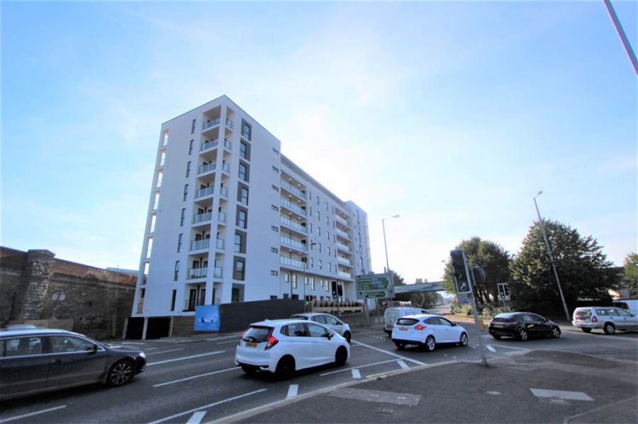 Apt 8 The Sandford Building, 37 Bridge End, Belfast, BT5 4AW