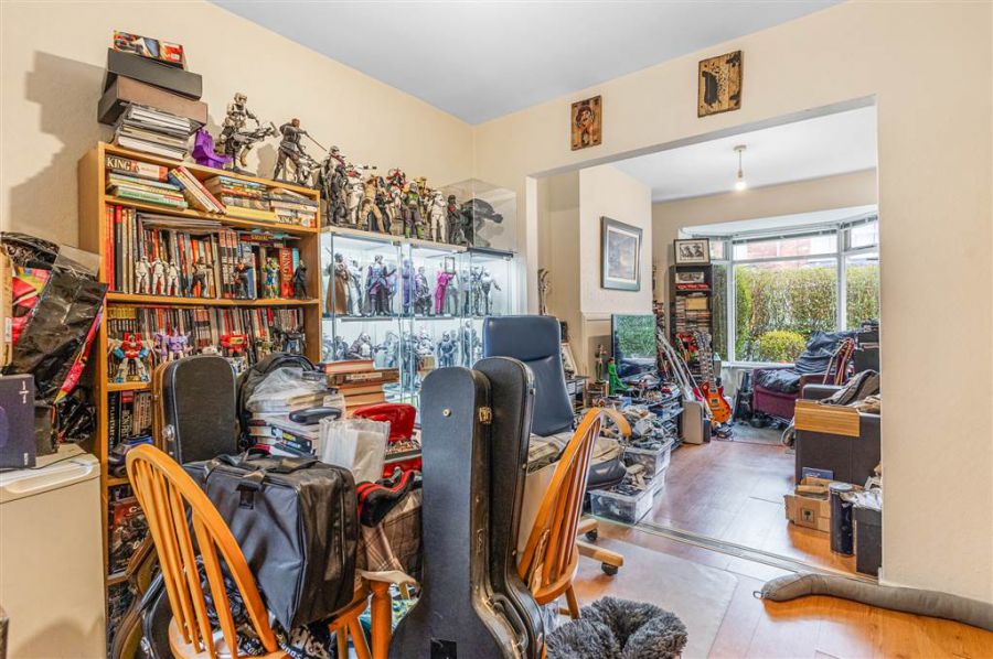 49 St Albans Gardens