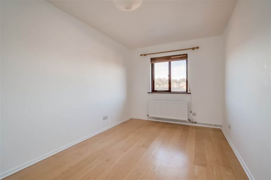 14 Lockside Court