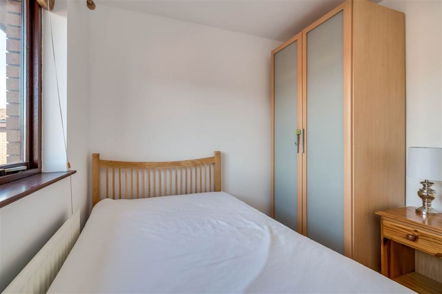 14 Lockside Court